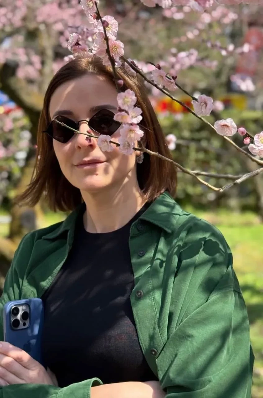 Ирина Зарькова, Ксения Собчак, Тоня Худякова посетили Японию в период цветения сакуры