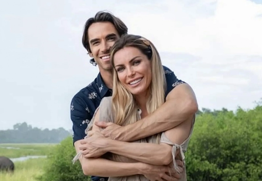 Вдова основателя Playboy Хью Хефнера объявила о помолвке спустя 8 лет после его смерти