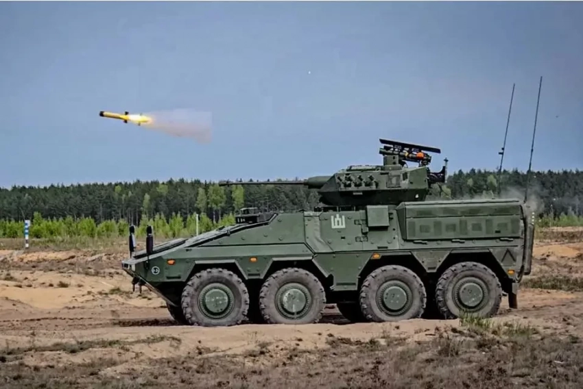 Вильнюс «усиливает противотанковую мощь» с помощью оснащения БМП Vilkas ракетами Spike