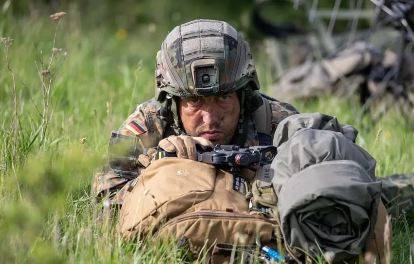 Депутат бундестага: немцев не удается загнать в армию угрозами «Путин нападёт»